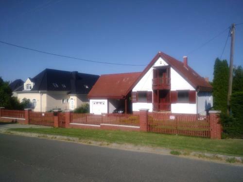 Tak�cs Apartman