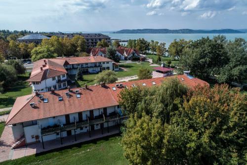 Zam�rdi Sir�ly Apartmanok