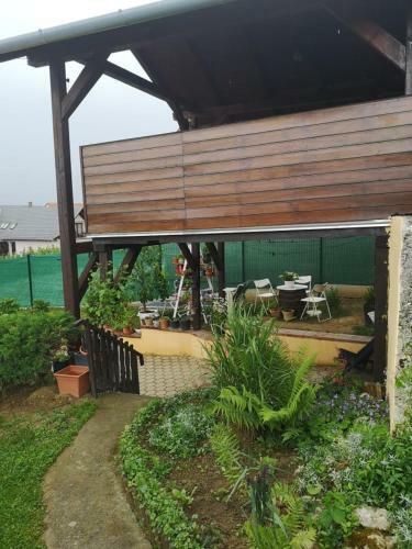 Karos Centr�l Apartmanh�z