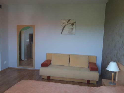 Gy�ngy Apartman