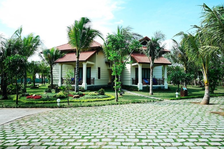 Hotel Golden Coast Resort & Spa