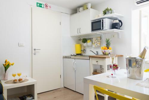 Hostal Guest House Babina - Apartments King & Queen With Kitchen