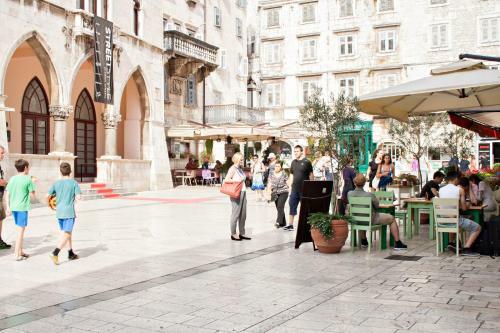 Hostal Guest House Babina - Apartments King & Queen With Kitchen