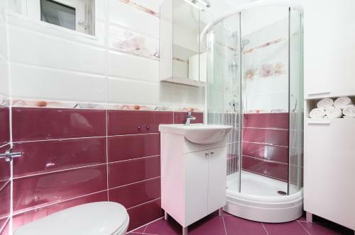 Hostal Apartment And Room Nona Stella