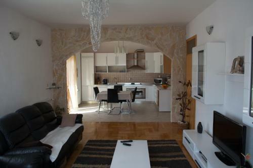 Apartment Adriana