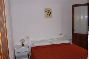 Rena Garden Apartments
