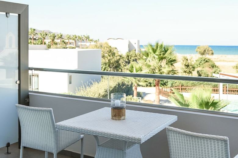 Hotel Avra Imperial Beach Resort & Spa