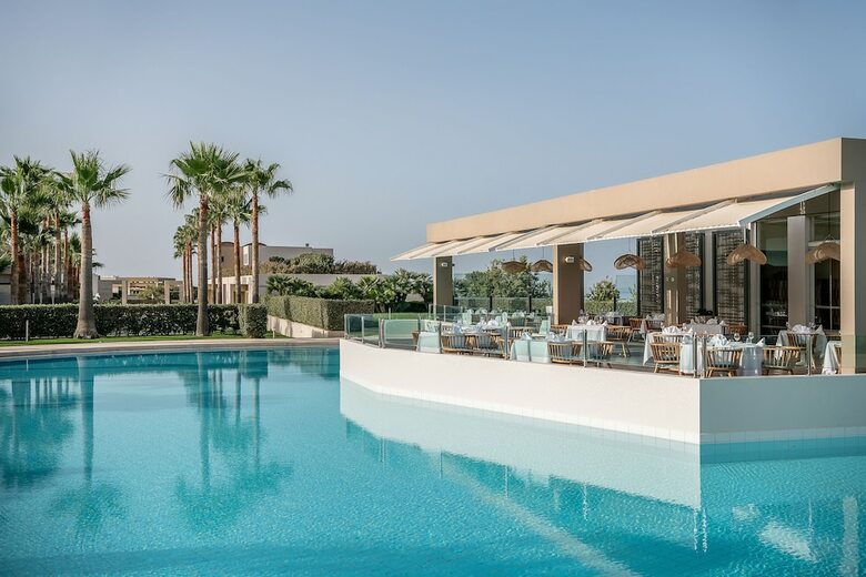 Hotel Avra Imperial Beach Resort & Spa