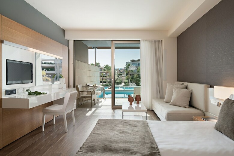 Hotel Avra Imperial Beach Resort & Spa