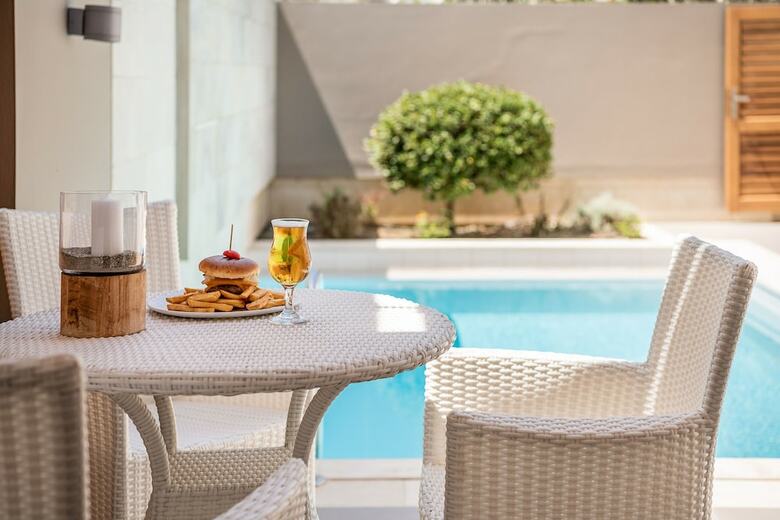 Hotel Avra Imperial Beach Resort & Spa