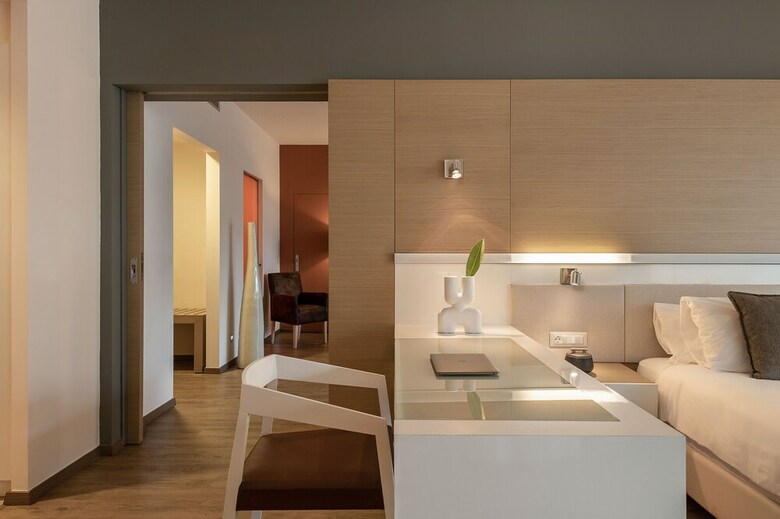 Hotel Avra Imperial Beach Resort & Spa