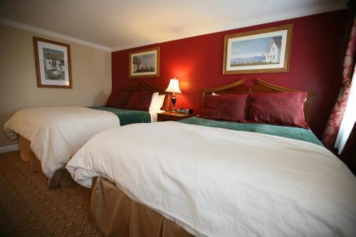Hotel Inn At Swan River