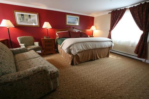 Hotel Inn At Swan River