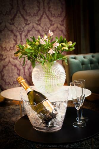 First Hotel �rebro