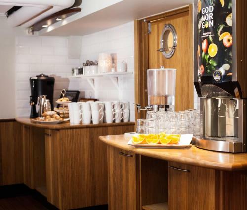 First Hotel �rebro