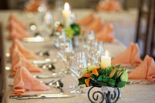 Hotel Logis Des Trois Maures