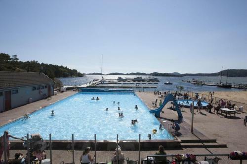 �ros Beach House With 4 Rooms In Kristiansand