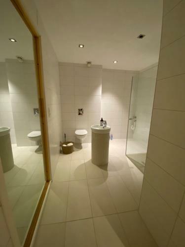 Apartamento Nydelig Selveierleilighet Med Gratis Parkering