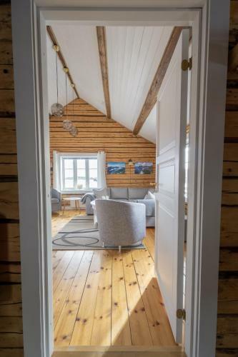 Terjes Waterfront Cabin