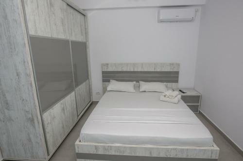 C&y Marco Apartments