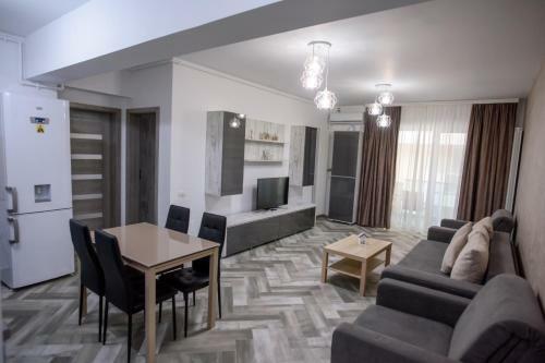 C&y Marco Apartments