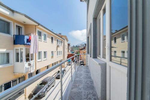 Fresh Apartment In Authentic Neighborhood