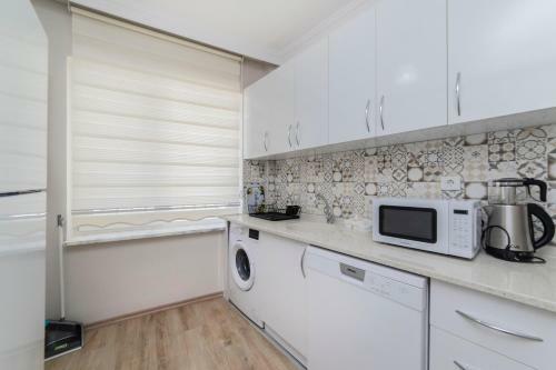 Fresh Apartment In Authentic Neighborhood