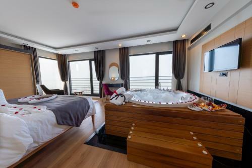 ?ehrar Suite Hotel