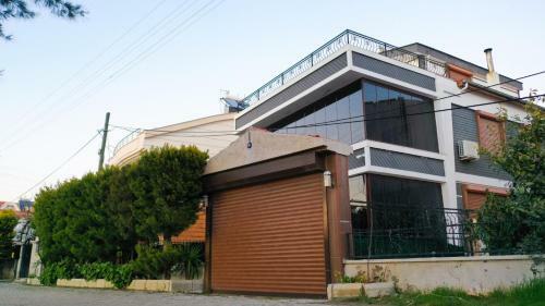 Villa Denize 600 Mt Havuzlu Tripleks ?�mine Ve Barbek�