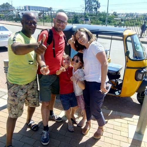 Albergue Authentic Bicycle Tours And Backpackers