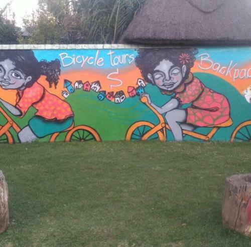 Albergue Authentic Bicycle Tours And Backpackers