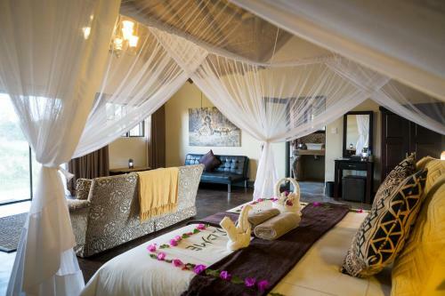 Umkumbe Safari Lodge Riverside