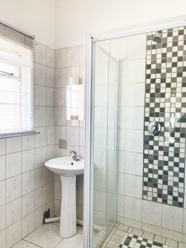 Hostal Sibahlenomhlambi Guesthouse
