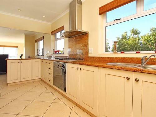 Hostal Blueline Guesthouse-seaforth, Simon's Town