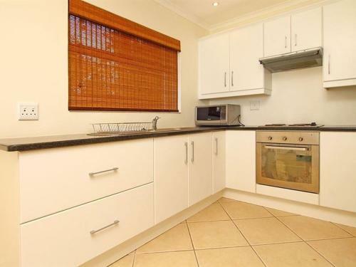 Hostal Blueline Guesthouse-seaforth, Simon's Town