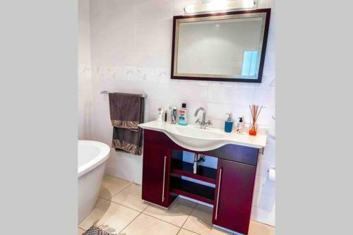 Summerstrand Boutique Beachfront Apartment