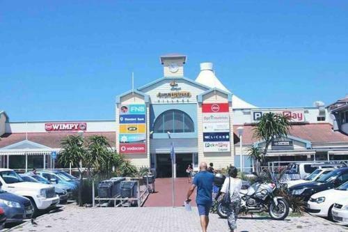 Summerstrand Boutique Beachfront Apartment