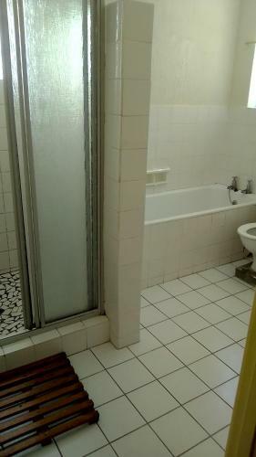 Hostal Access Guest House