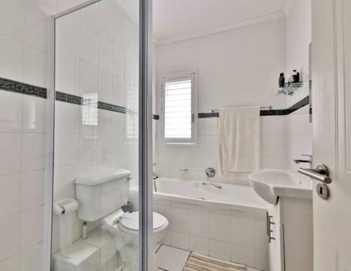 Apartamento Dolphin Nook Beachfront Living