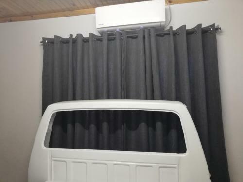 Hostal The V8 Guest House