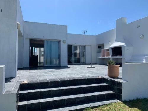 Aquarius Holiday Home