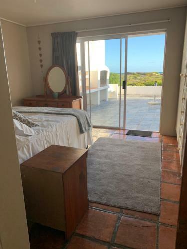 Aquarius Holiday Home