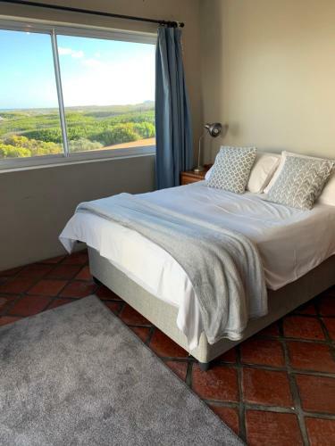 Aquarius Holiday Home