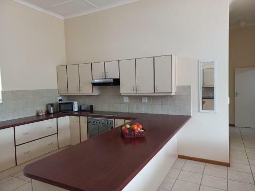 Struisbaai 3 Bedroom Self Catering House