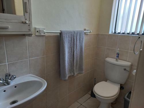 Struisbaai 3 Bedroom Self Catering House