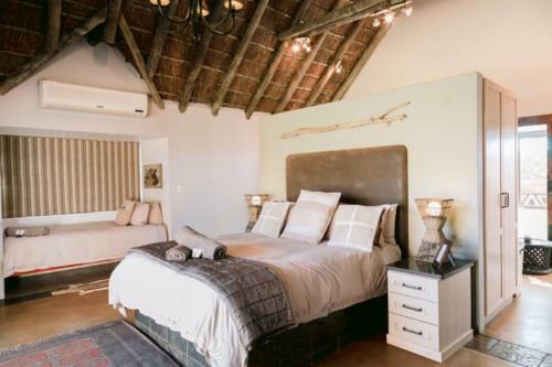 Tshukudiba Game Lodge