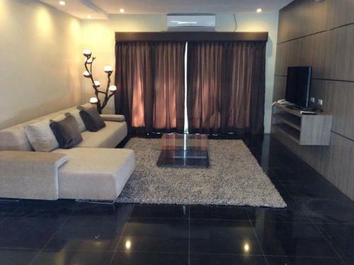 Hotel One Manalo Place