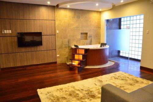 Hotel One Manalo Place