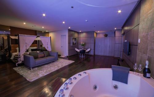 Hotel One Manalo Place