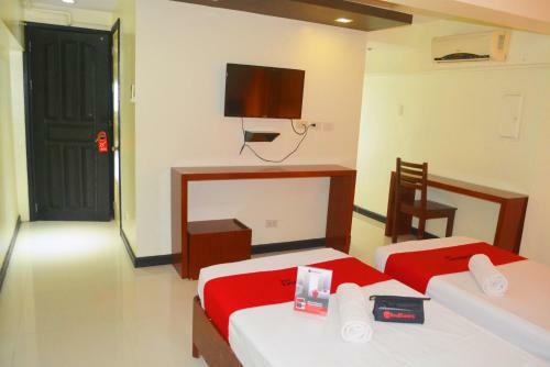 Albergue Palawan Palm Suites